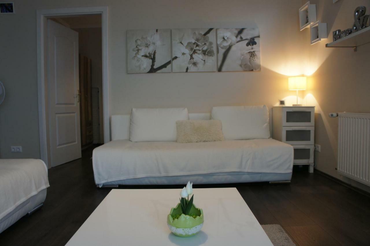 Viktoria Apartmanok Siófok Esterno foto