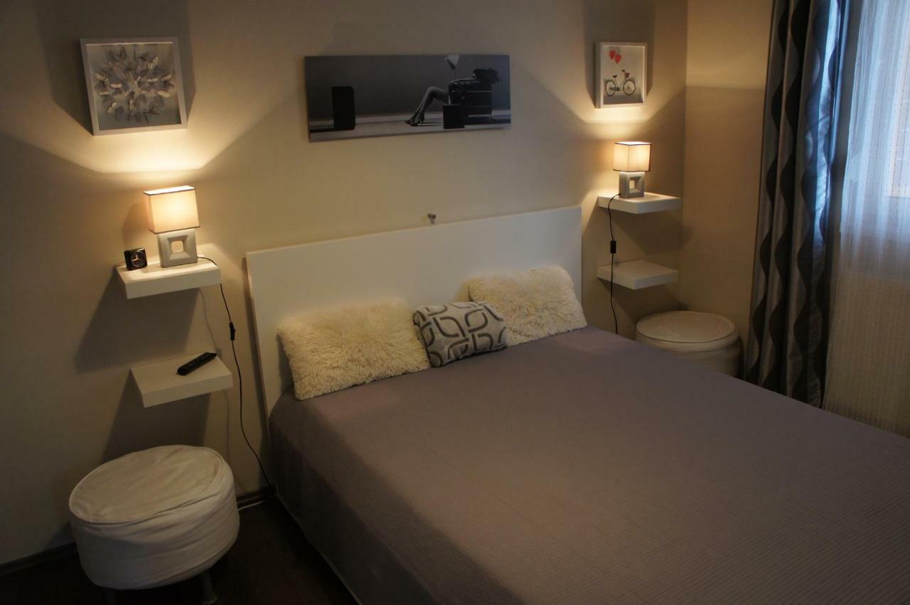 Viktoria Apartmanok Siófok Esterno foto